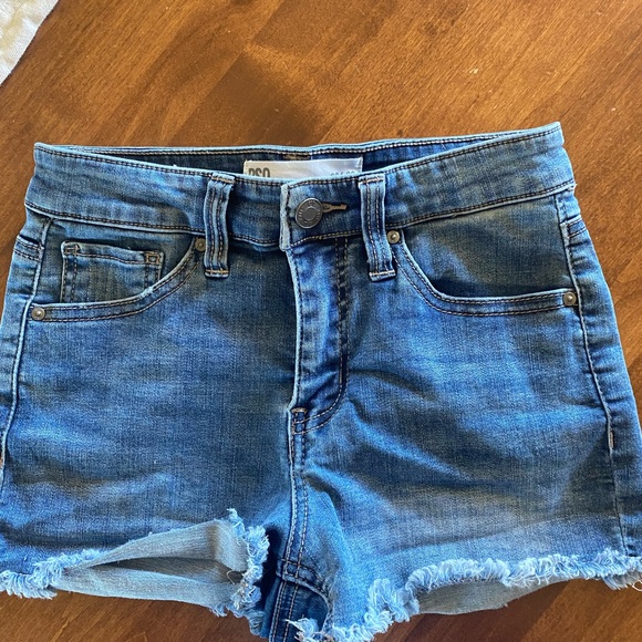 Denim Shorts 00 - Picture 3 of 3